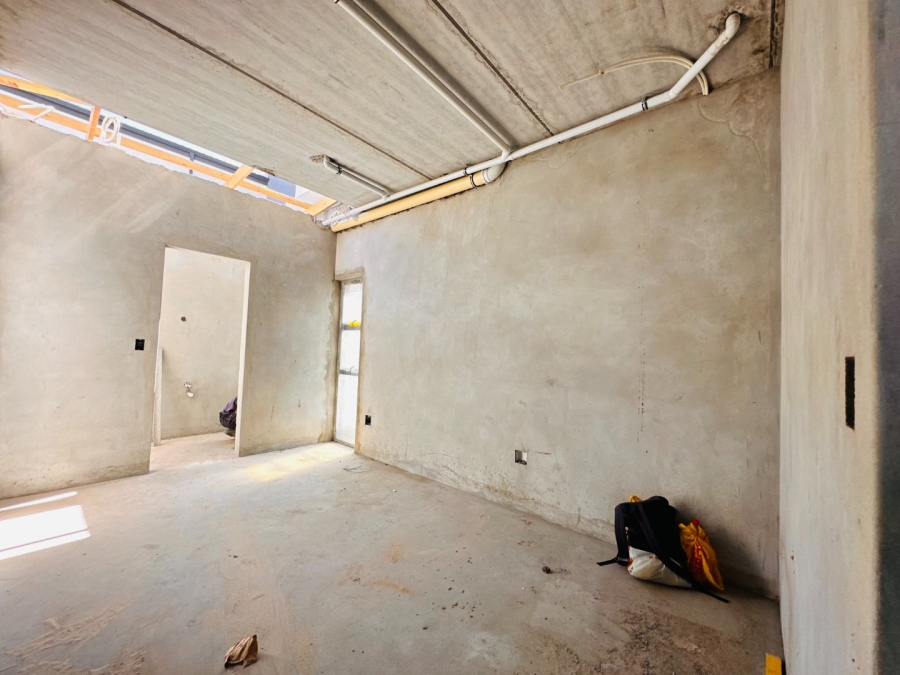 5 Bedroom Property for Sale in Sandown Western Cape